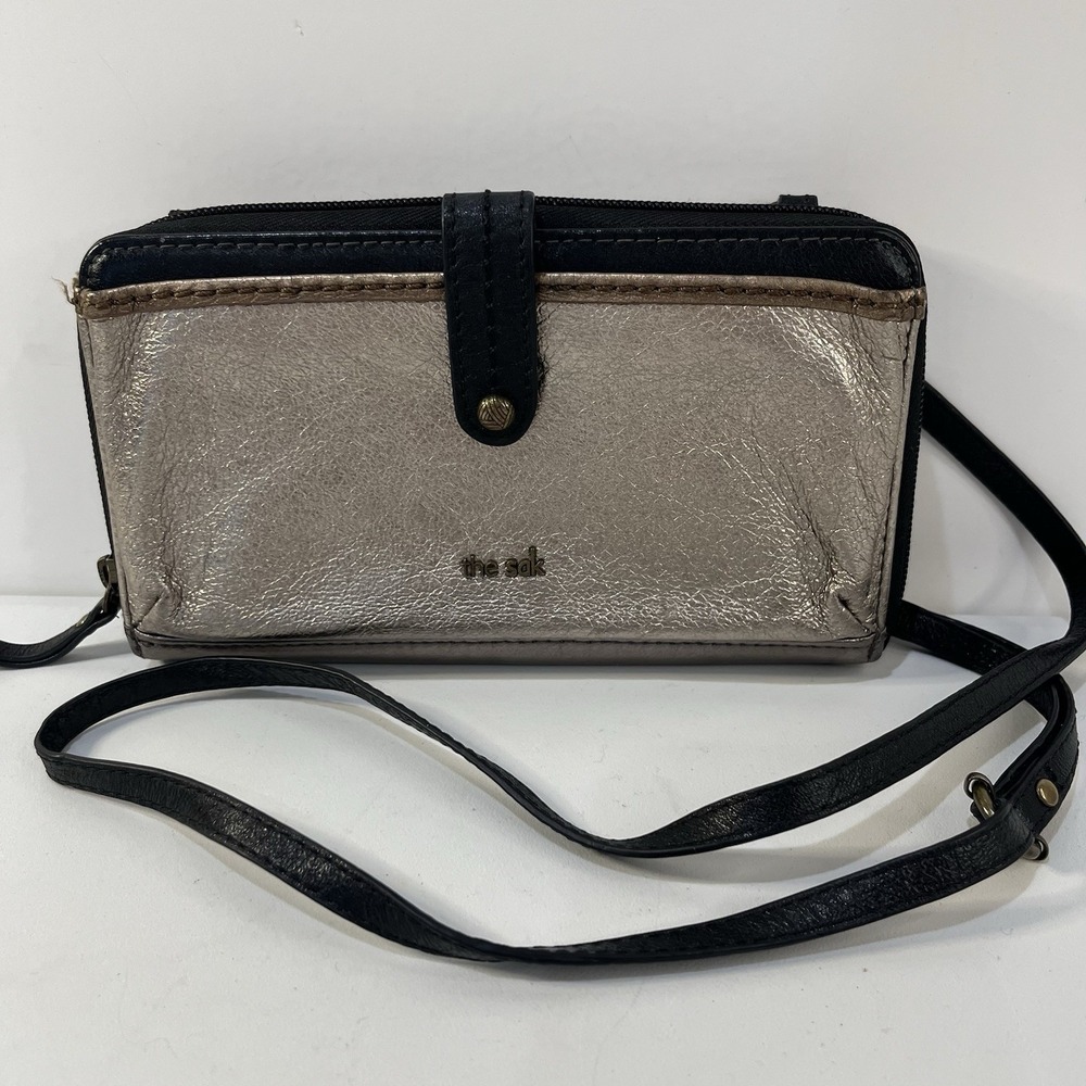 The Sak Iris Large Smartphone Cardholder Wallet Crossbody‎ Leather Metallic